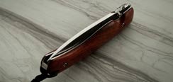 Husky - Rosewood Scales